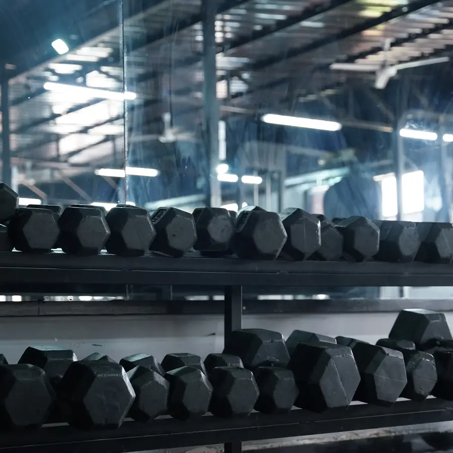 Free weights and dumbbell rack at Muscle Fitness GYM